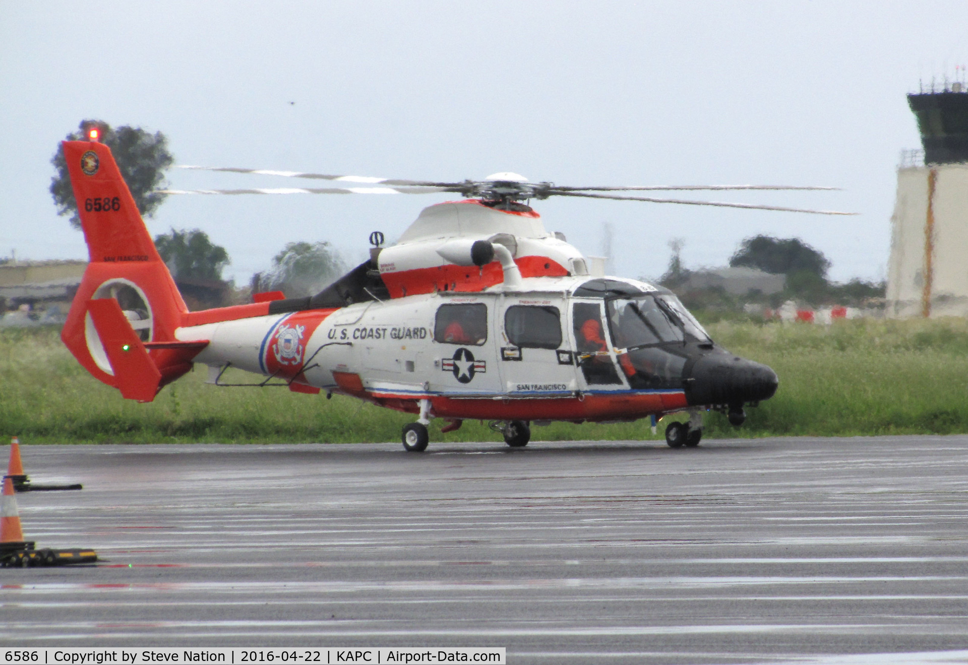6586, Aerospatiale MH-65D Dolphin C/N 6285, USCG Aerospatiale HH-65C from CGAS San Francisco, CA taxiing out to resume mission @ Napa County Airport, CA