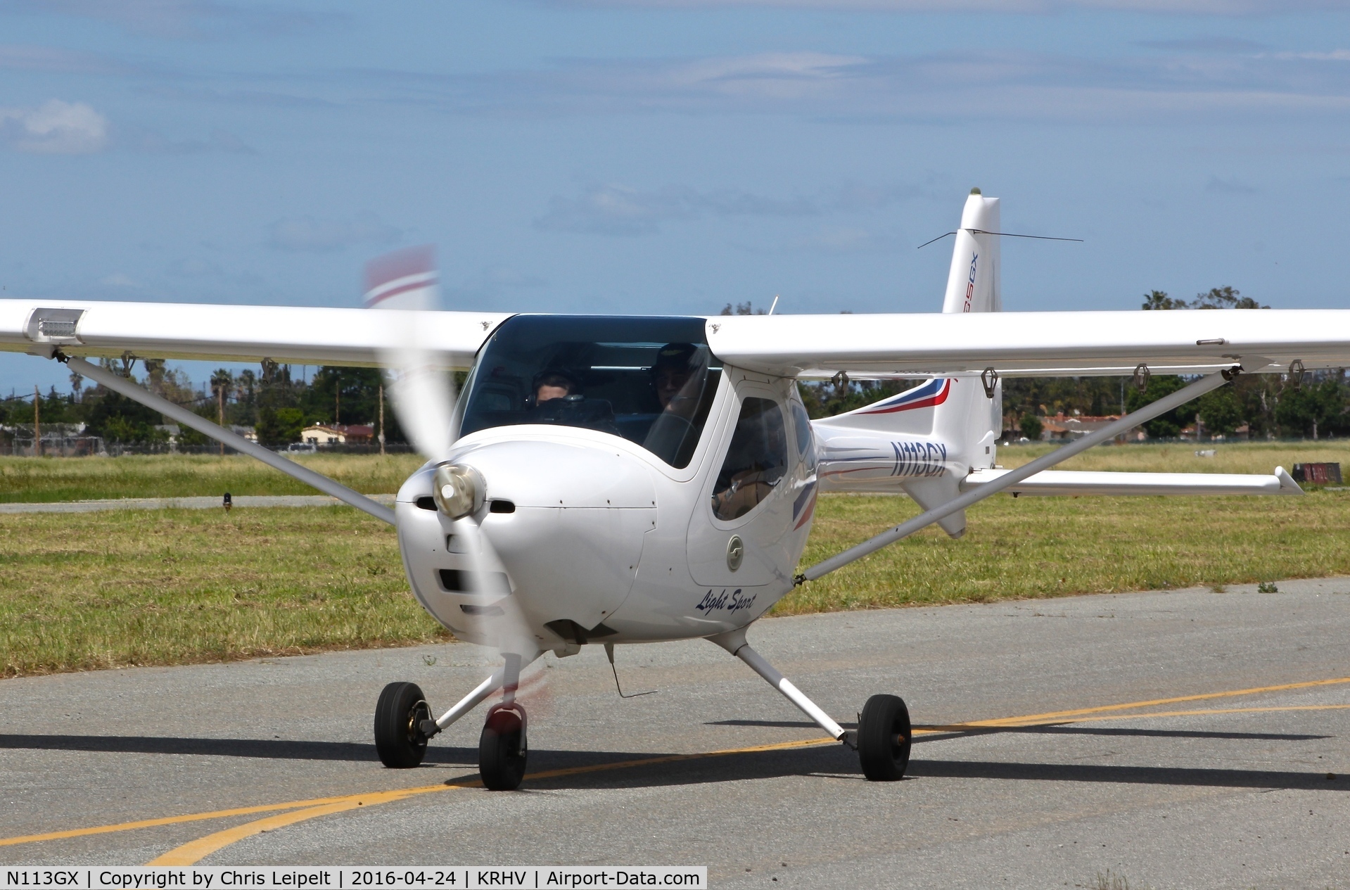 N113GX, Remos GX C/N 303, Locally-based Remox GX taxing out for departure at Reid Hillview Airport, San Jose, CA. One of the smallest planes based at Reid Hillview.