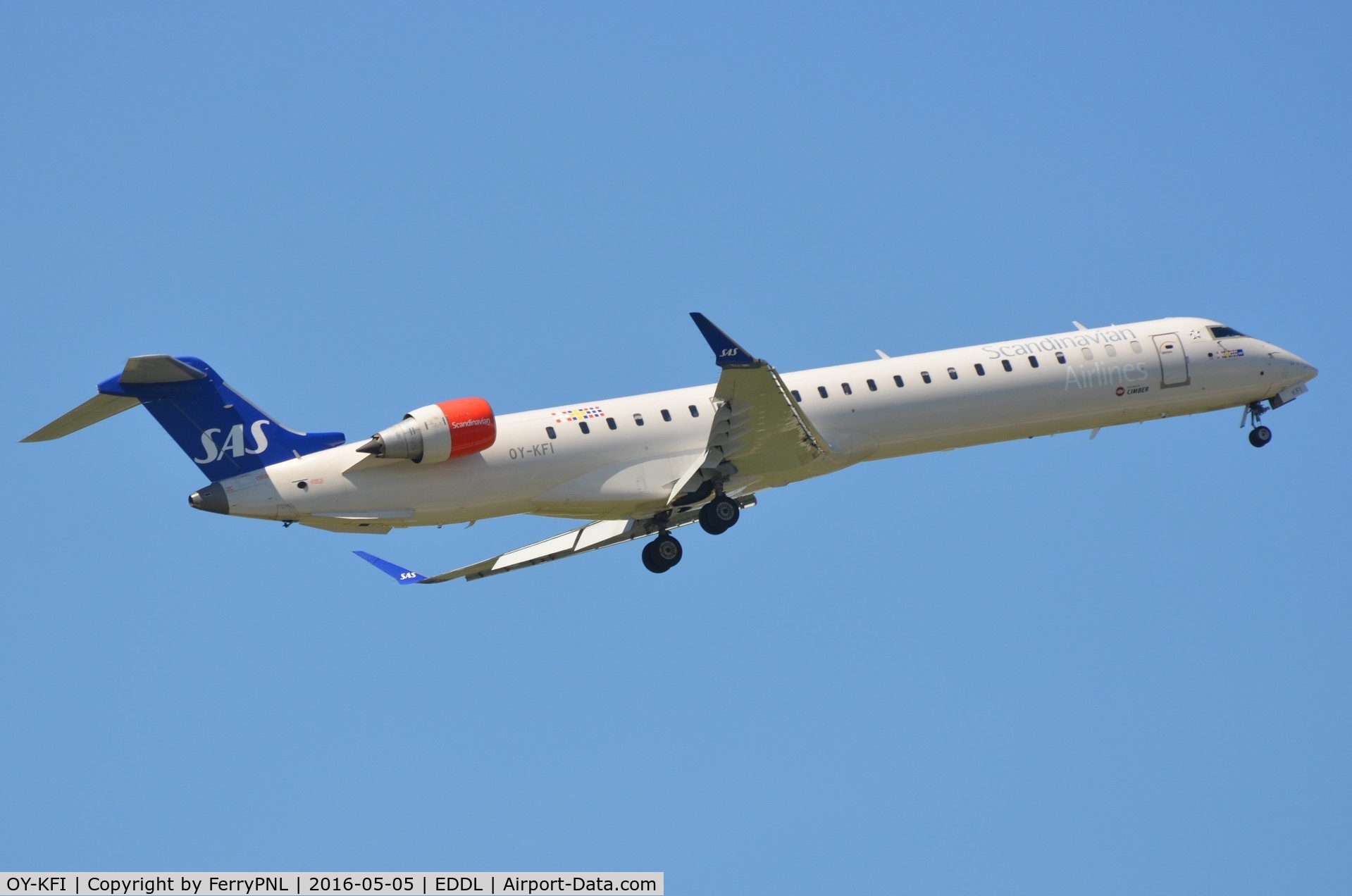 OY-KFI, 2009 Canadair CRJ-900ER (CL-600-2D24) C/N 15242, SAS CL900 aborted landing.