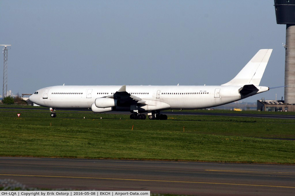 OH-LQA, 1994 Airbus A340-311 C/N 058, OH-LQA just arrived from HEL as flight AY667. Now it is all White.