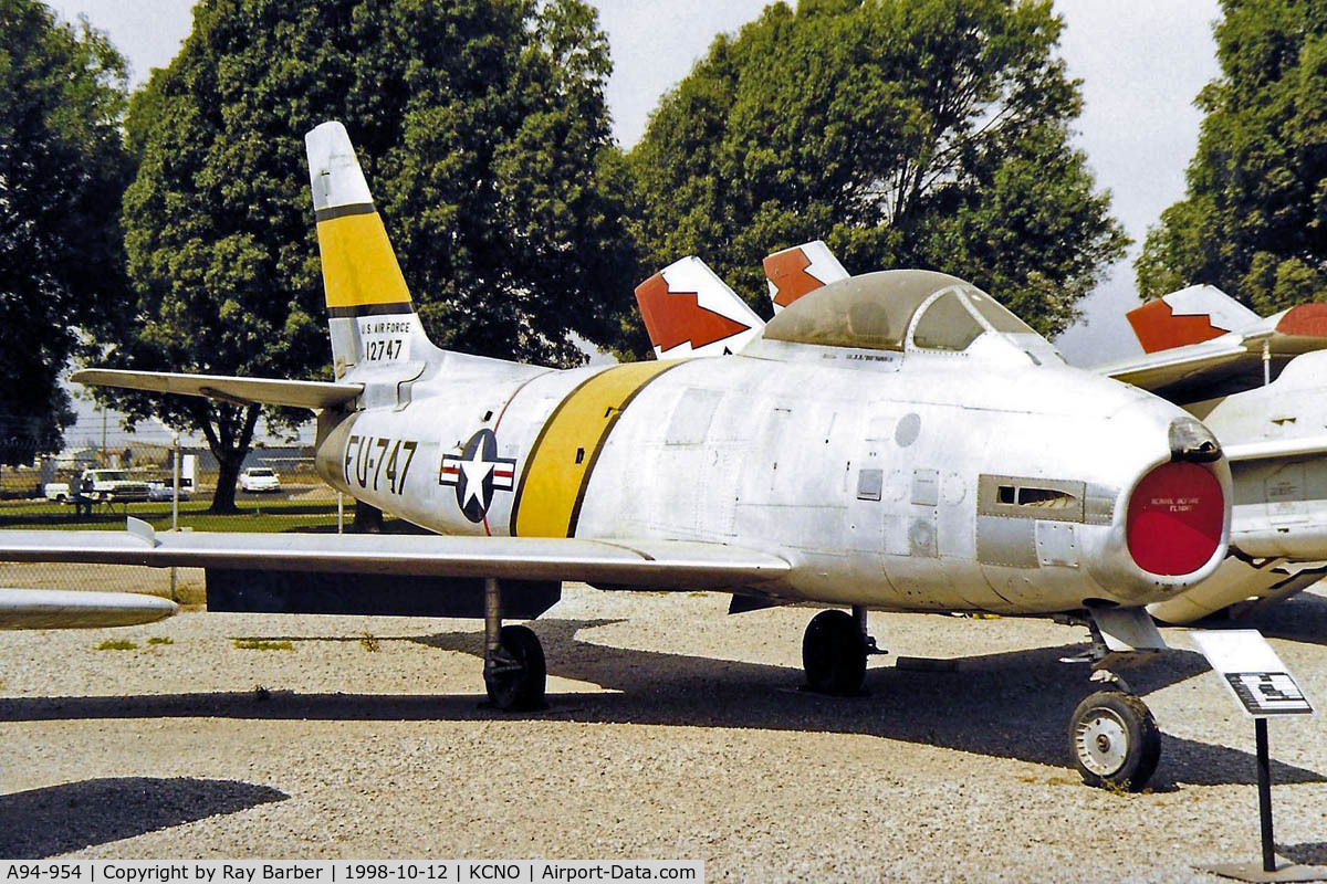 A94-954, Commonwealth CA-27 Sabre Mk.32 C/N CA27-54, Commonwealth Aircraft CA-27 Mk.32 Sabre [CA27-54] Chino~N 12/10/1998