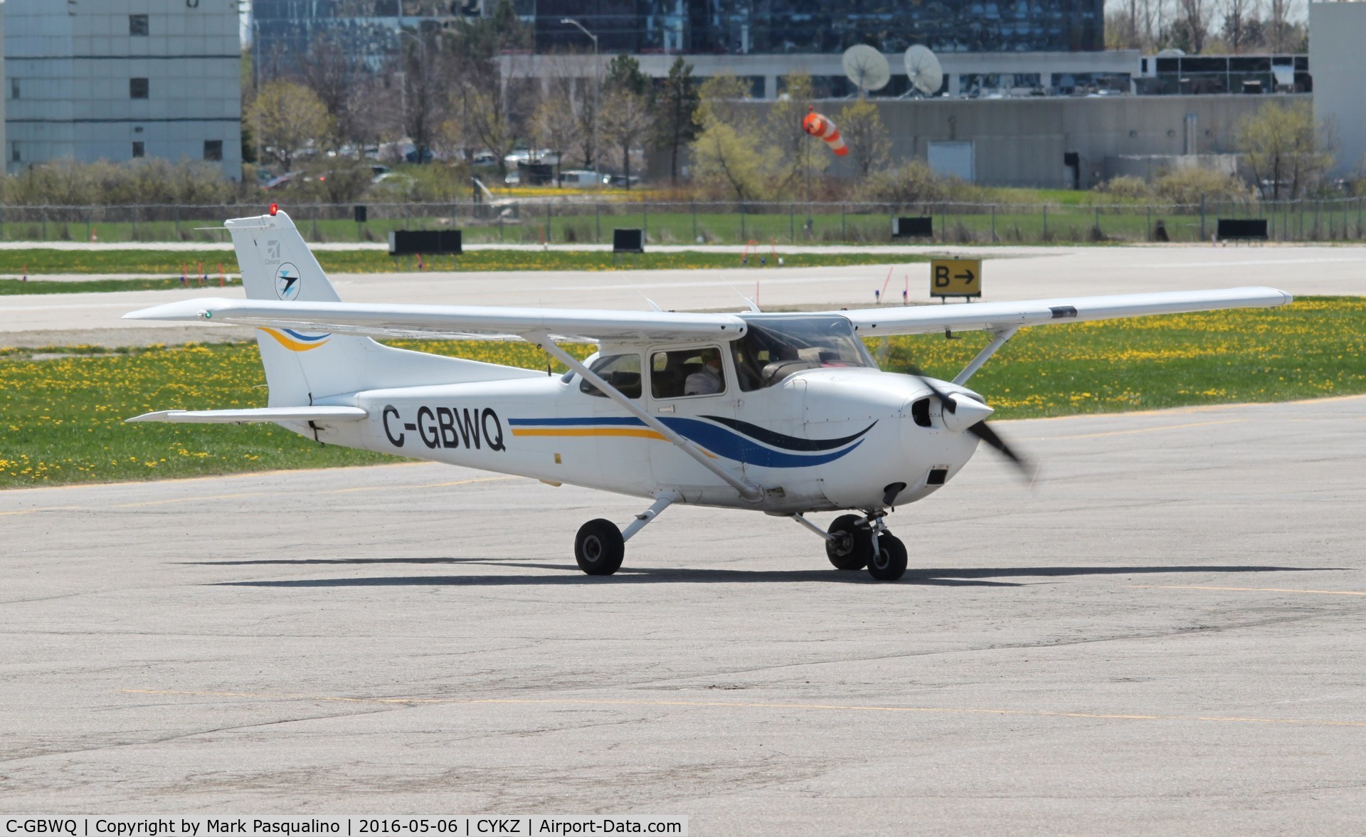 C-GBWQ, 1999 Cessna 172S C/N 172S8158, Cessna 172S