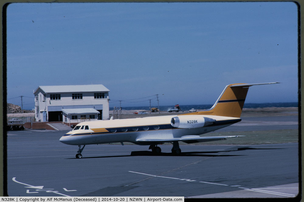N328K, 1968 Grumman G-1159 Gulfstream II C/N 26, Landing Wellington Airport, New Zealand during 1960's. My father (the photographer) worked for Ford Motor Company Seaview, Lower Hutt, NZ all his working life.