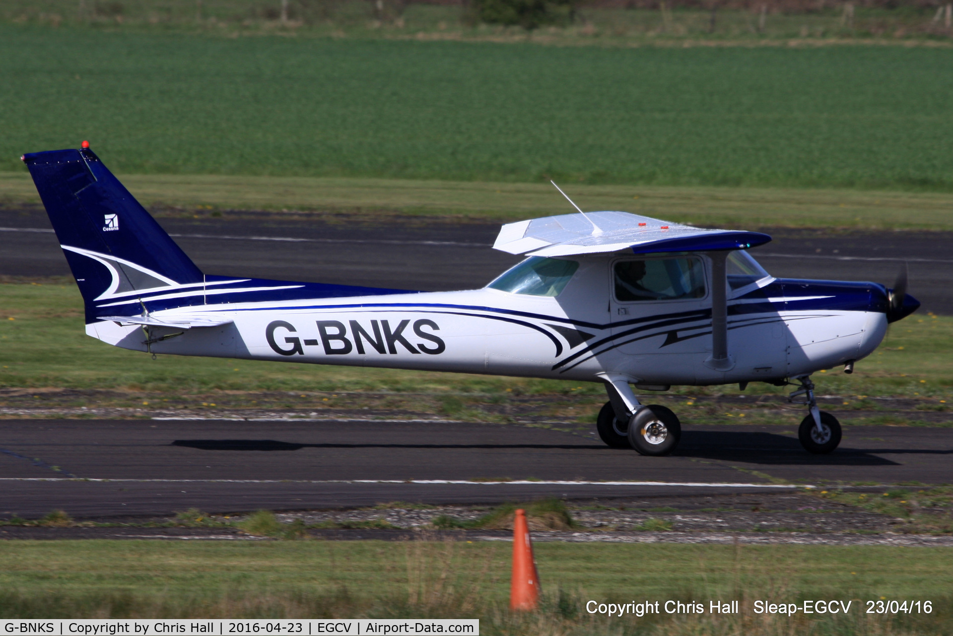 G-BNKS, 1979 Cessna 152 C/N 152-83186, at Sleap