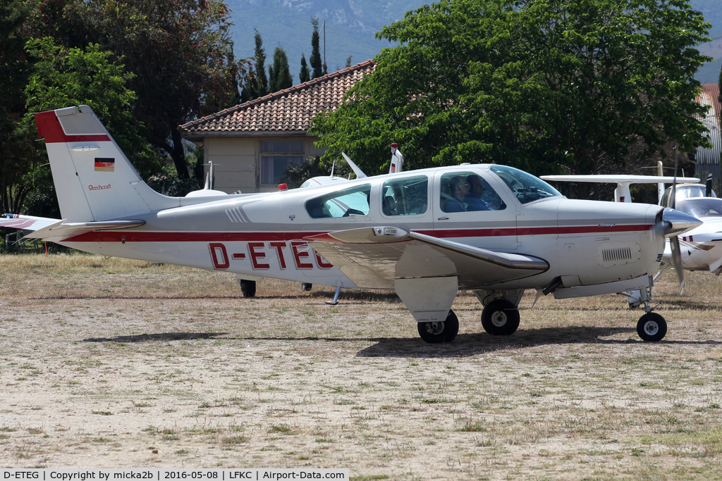 D-ETEG, Beech F33A Bonanza Bonanza C/N CE-1440, Taxiing