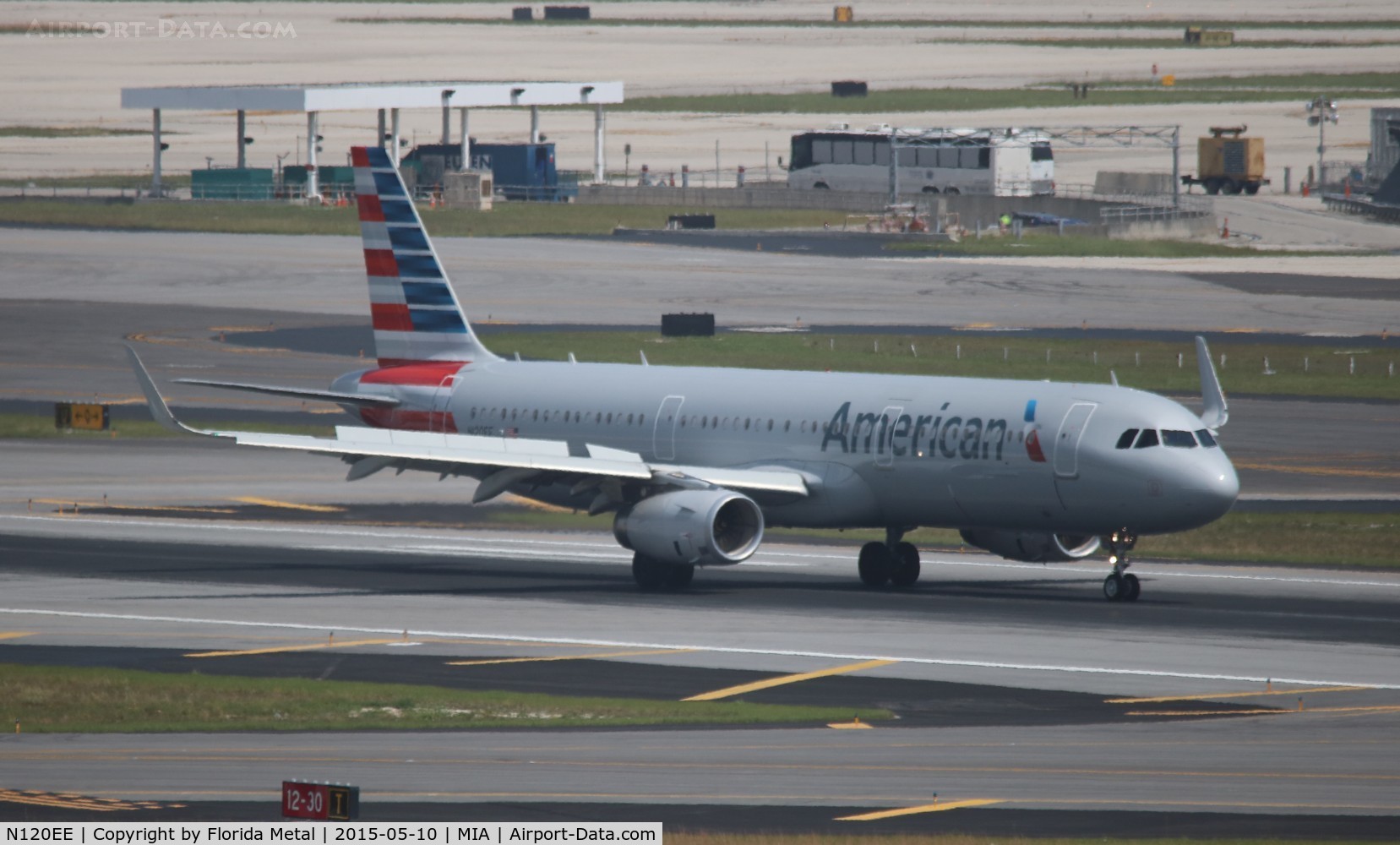 N120EE, 2014 Airbus A321-231 C/N 6227, American