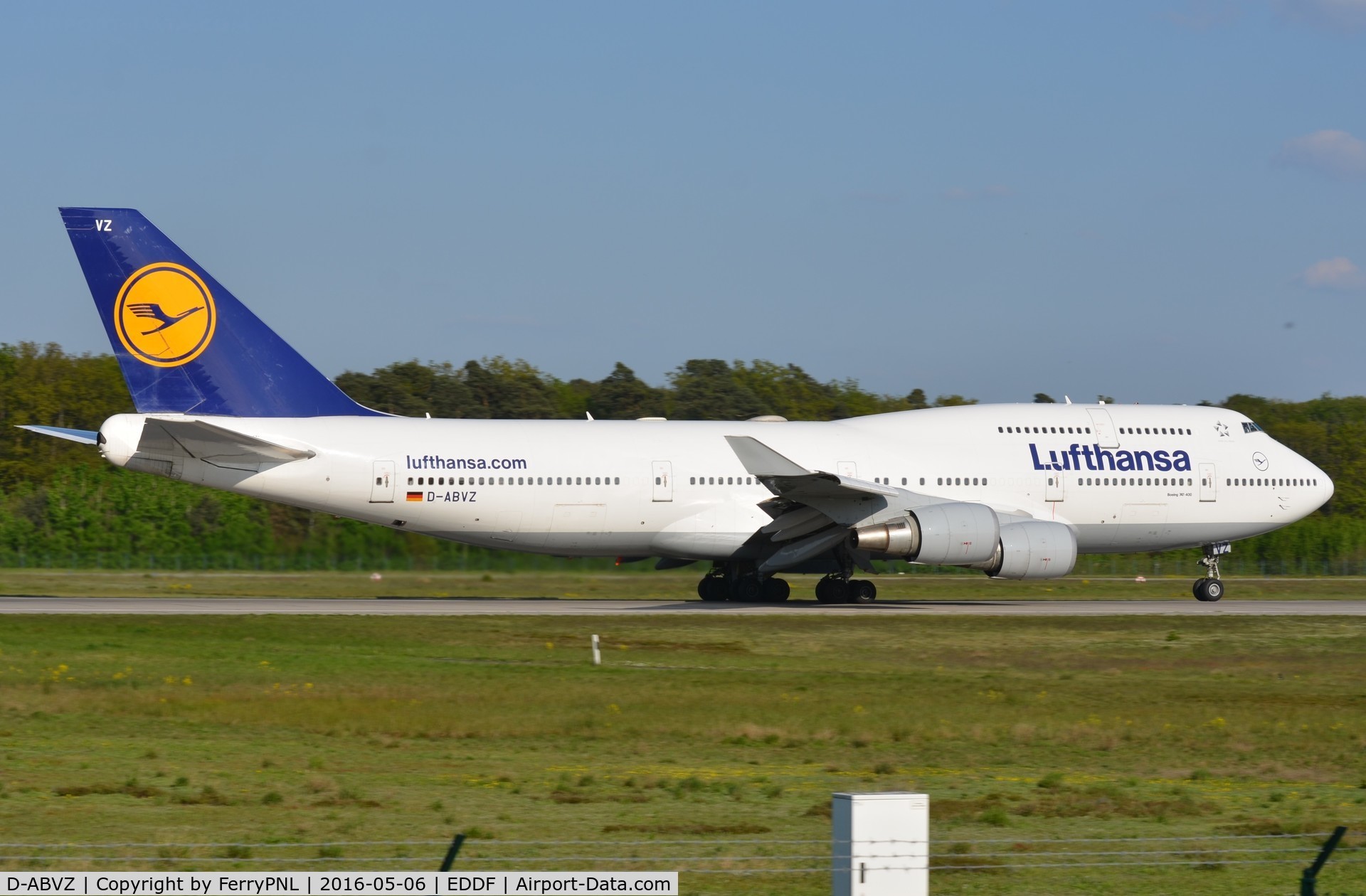 D-ABVZ, 2001 Boeing 747-430 C/N 29870, Lufthansa B744 departing.