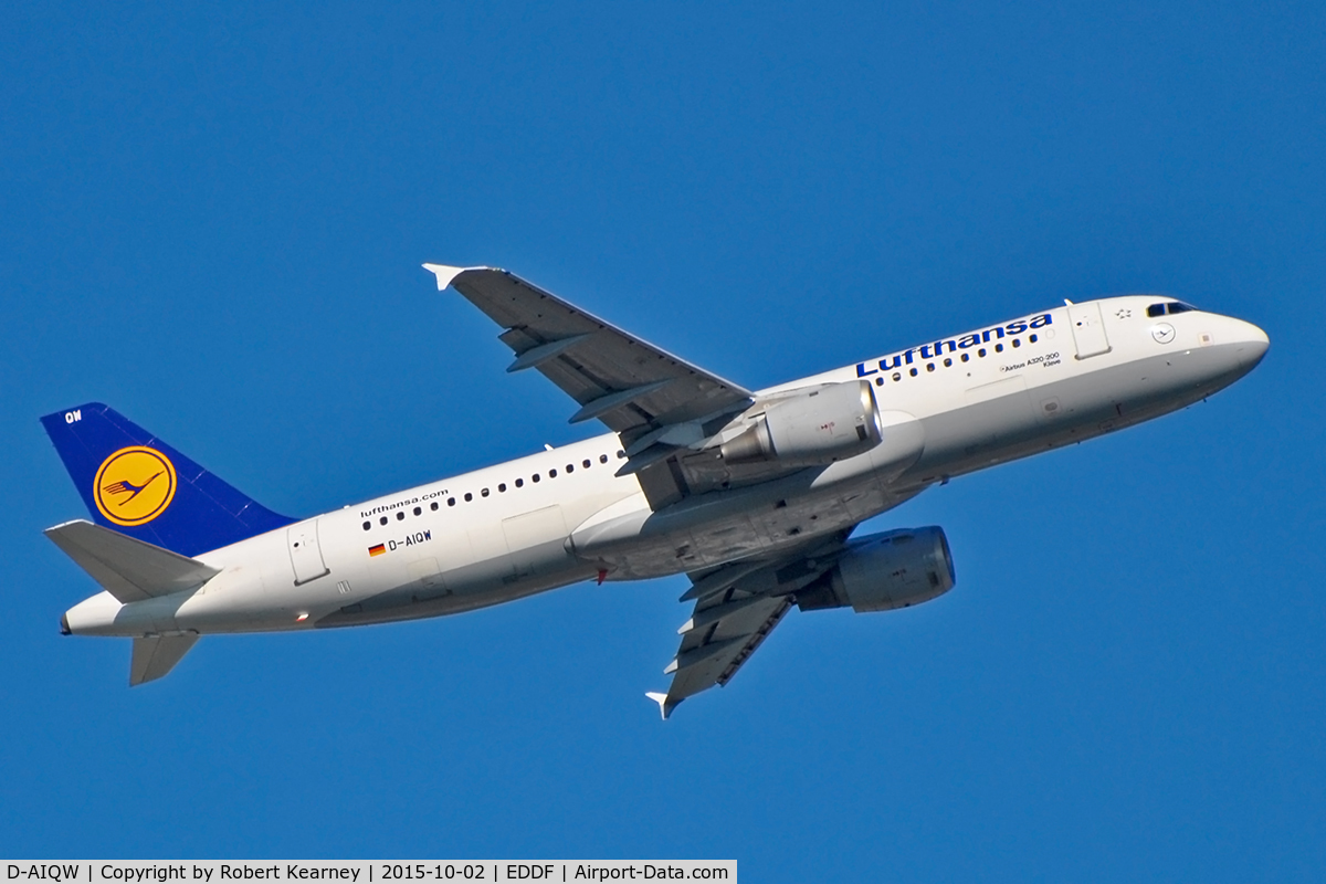 D-AIQW, 2000 Airbus A320-211 C/N 1367, Climbing out of EDDF