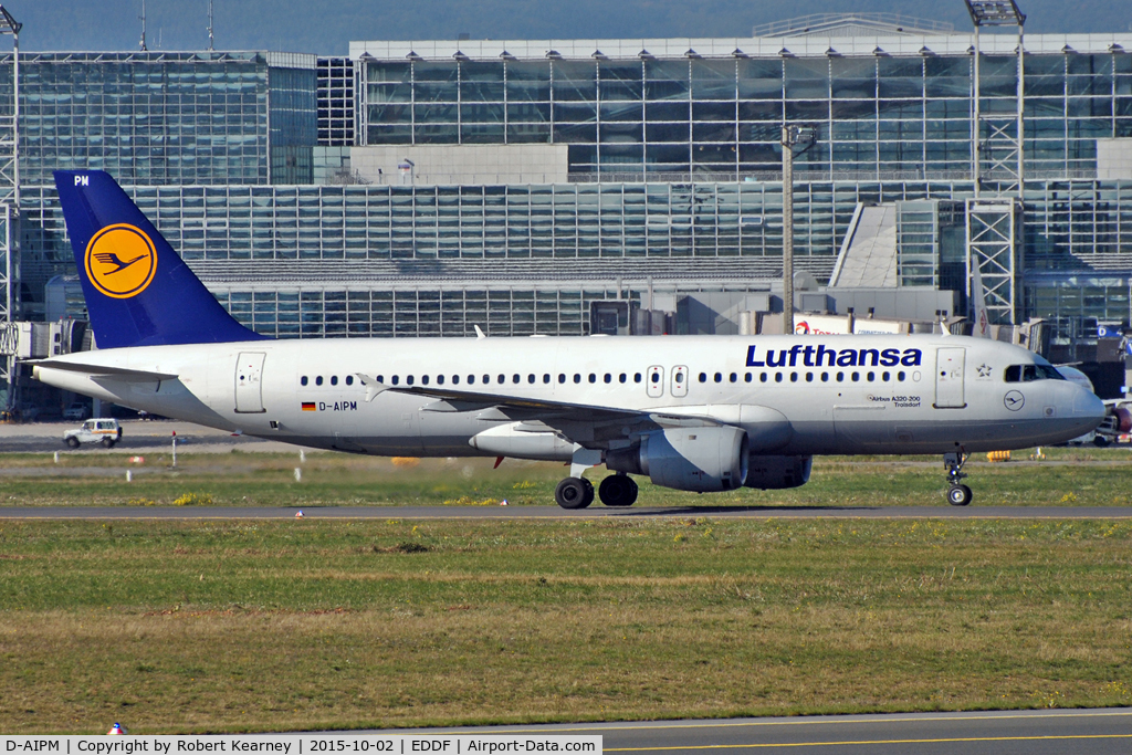 D-AIPM, 1990 Airbus A320-211 C/N 104, Taxiing in after arrival