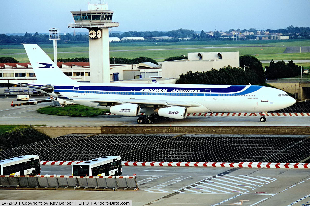 LV-ZPO, 1993 Airbus A340-211 C/N 063, Airbus A340-211 [063] (Aerolineas Argentinas) Paris-Orly 01/10/2003