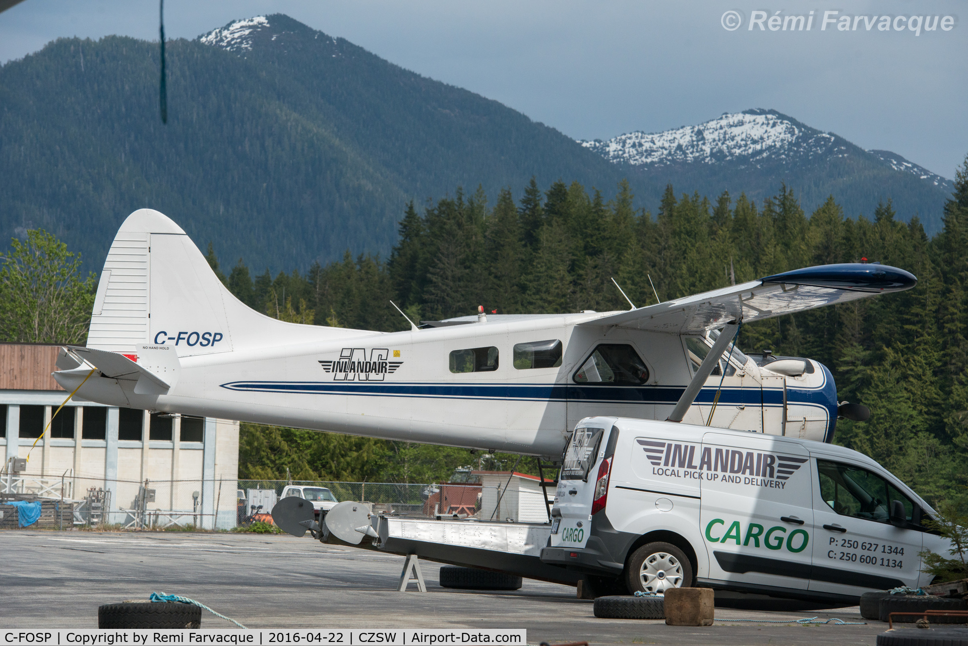 C-FOSP, 1962 De Havilland Canada DHC-2 Beaver Mk.1 C/N 1501, Parked for maintenance