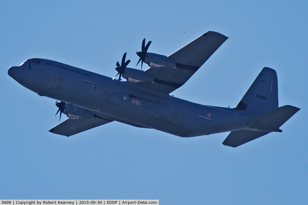 5699, 2008 Lockheed Martin C-130J-30 Super Hercules C/N 382-5699, Climbing out of EDDF