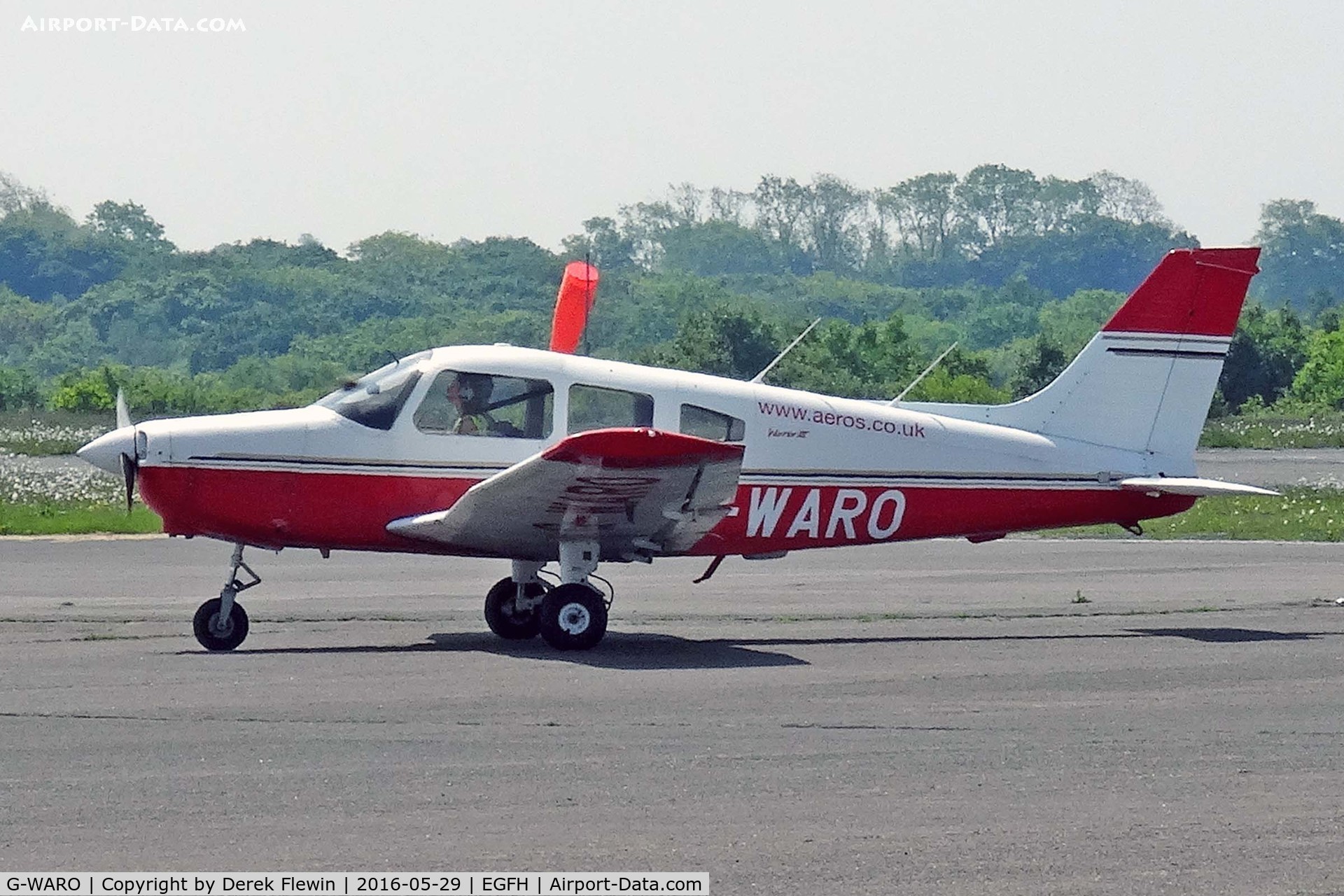 G-WARO, 1997 Piper PA-28-161 Cherokee Warrior III C/N 28-42015, Cherokee Warrior III, Aeros Cardiff  based, previously N9246, G-WARO, EC-HVT, seen taxxing in.