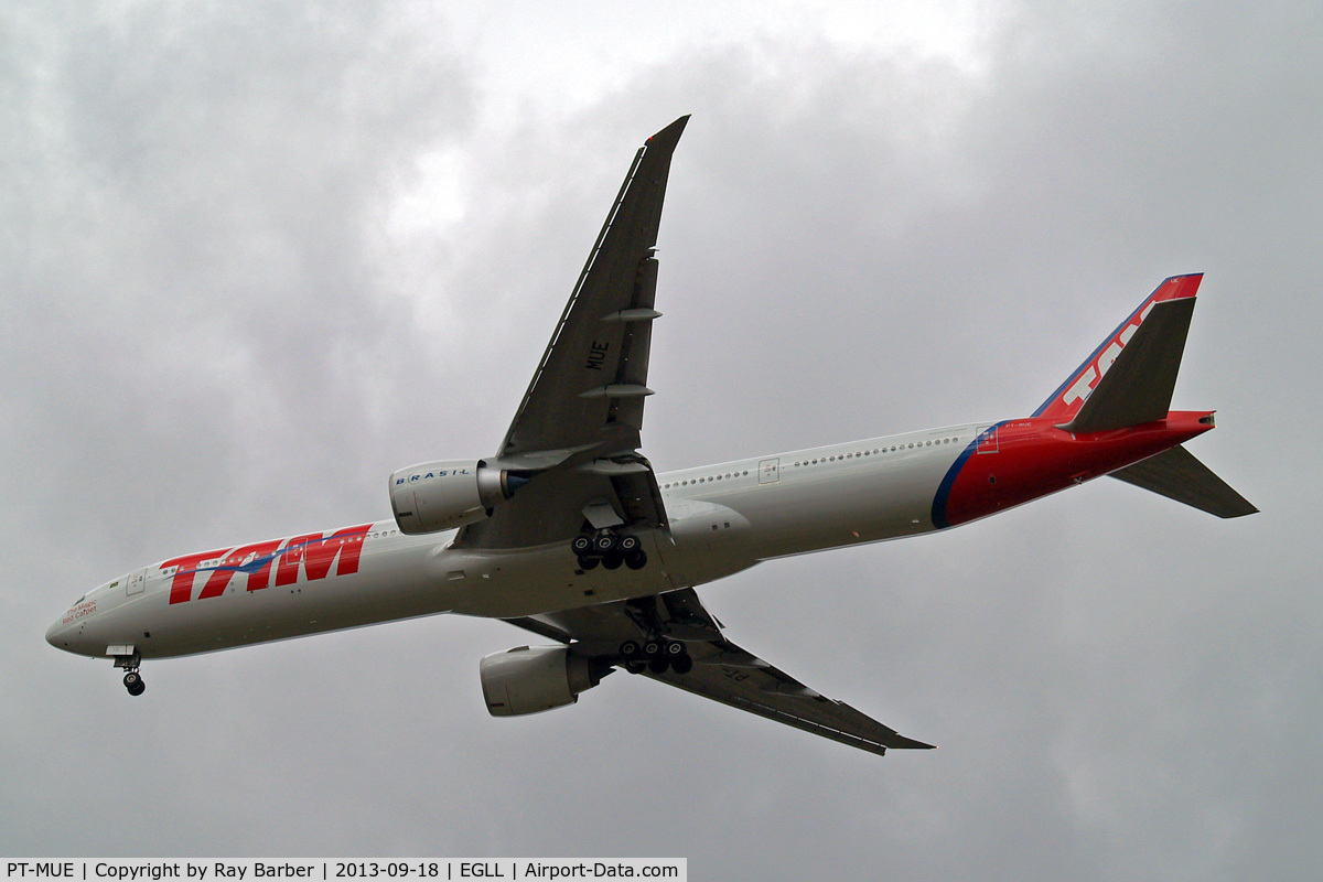 PT-MUE, 2012 Boeing 777-32W/ER C/N 38886, Boeing 777-32WER [38886] (TAM Airlines) Home~G 18/09/2013. On approach 27R.