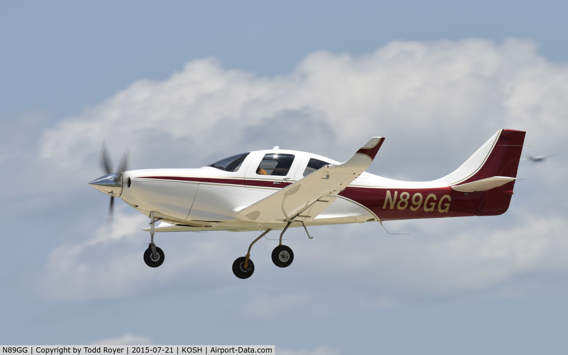 N89GG, 2004 Lancair IV-P C/N LIV-553-SFB-P-DO, Airventure 2015