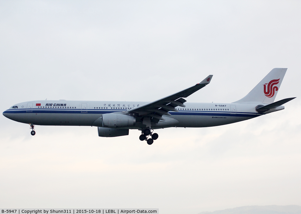 B-5947, 2014 Airbus A330-343 C/N 1538, Landing rwy 25R