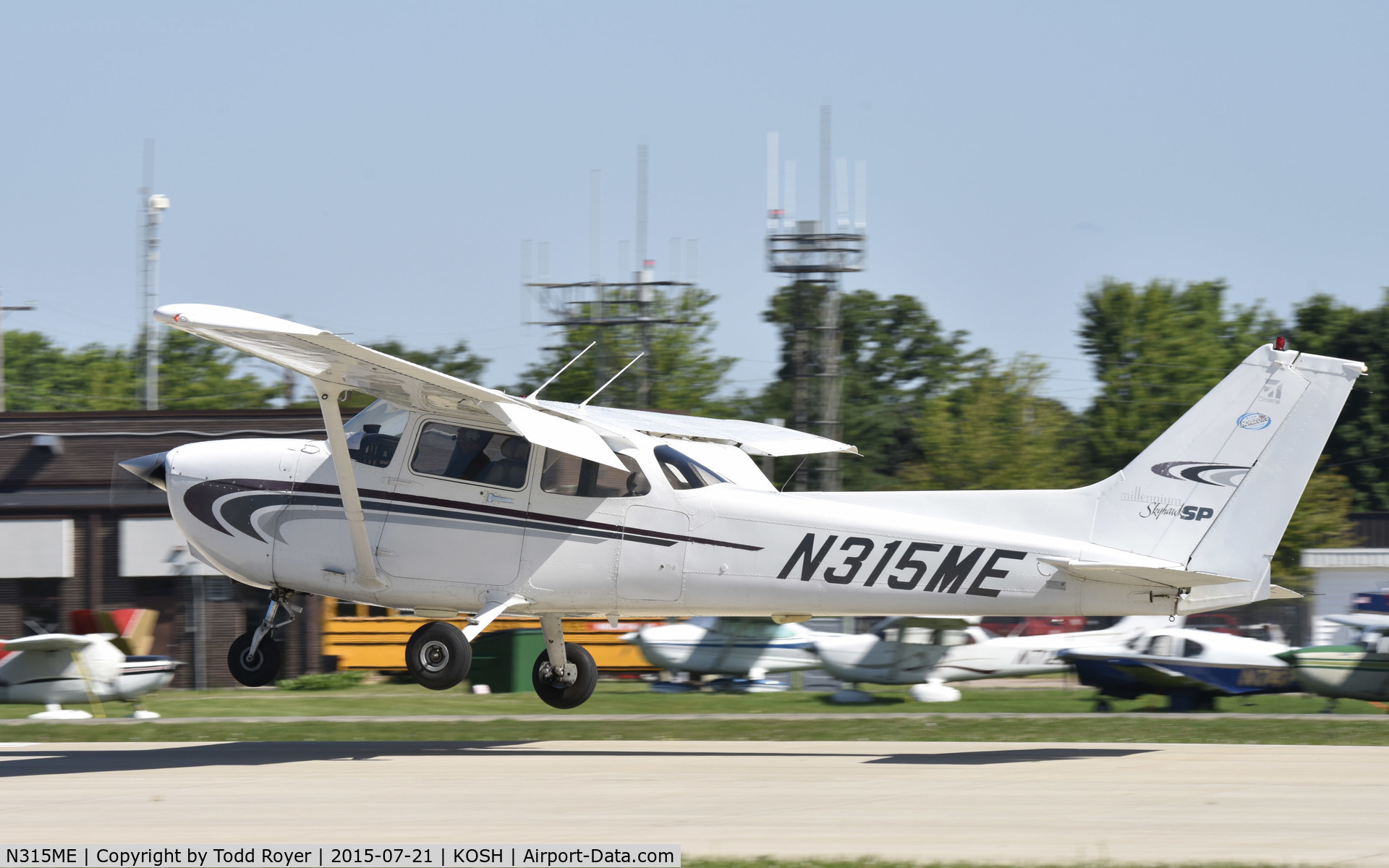 N315ME, 2000 Cessna 172S C/N 172S8560, Airventure 2015