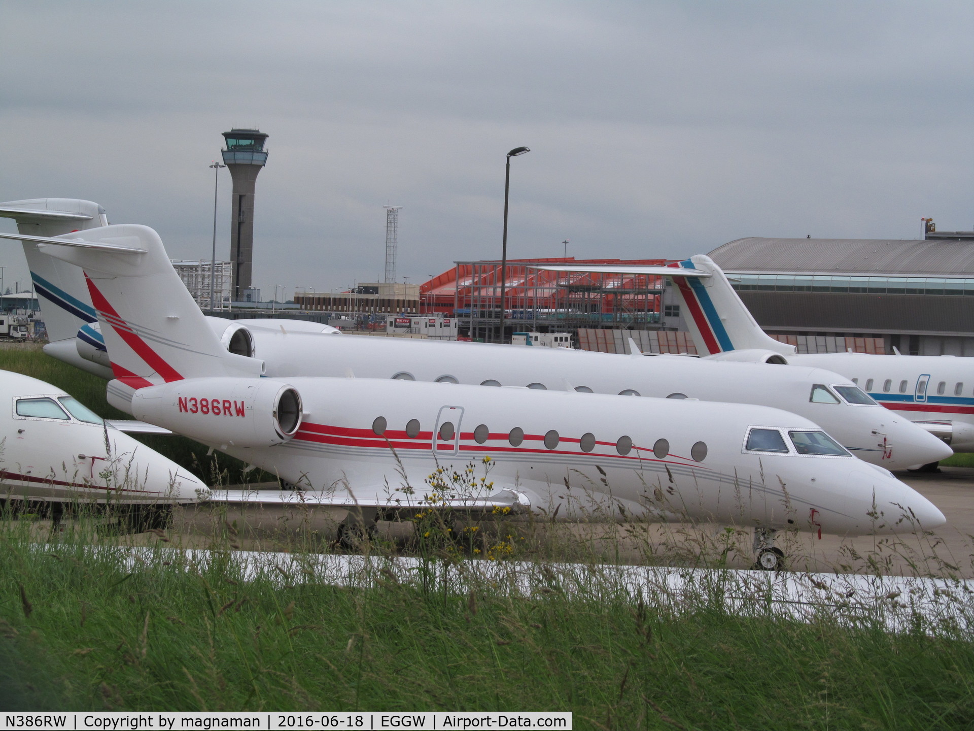 N386RW, 2014 Israel Aircraft Industries Gulfstream G280 C/N 2052, at luton