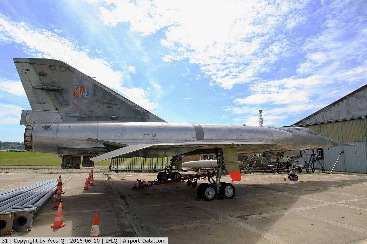 31, Dassault Mirage IVP C/N 31, Dassault Mirage IVP, under restoration at Musée Européen de l'Aviation de Chasse, Montélimar-Ancône airfield (LFLQ)