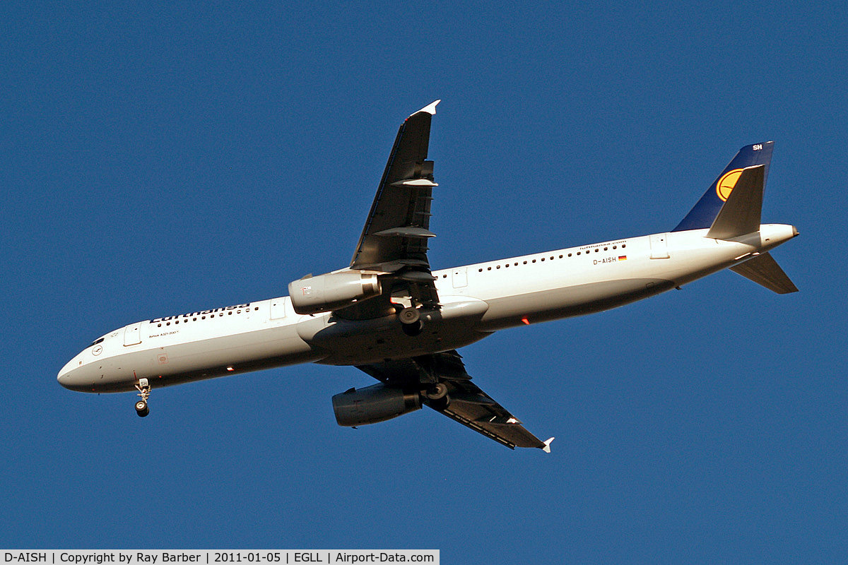 D-AISH, 2007 Airbus A321-231 C/N 3265, Airbus A321-231 [3265] (Lufthansa) Home~G 05/01/2011. On approach 27R.
