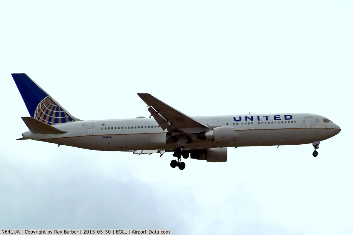 N641UA, 1991 Boeing 767-322/ER C/N 25091, Boeing 767-322ER [25091] (United Airlines) Home~G 30/05/2015. On approach 27L.