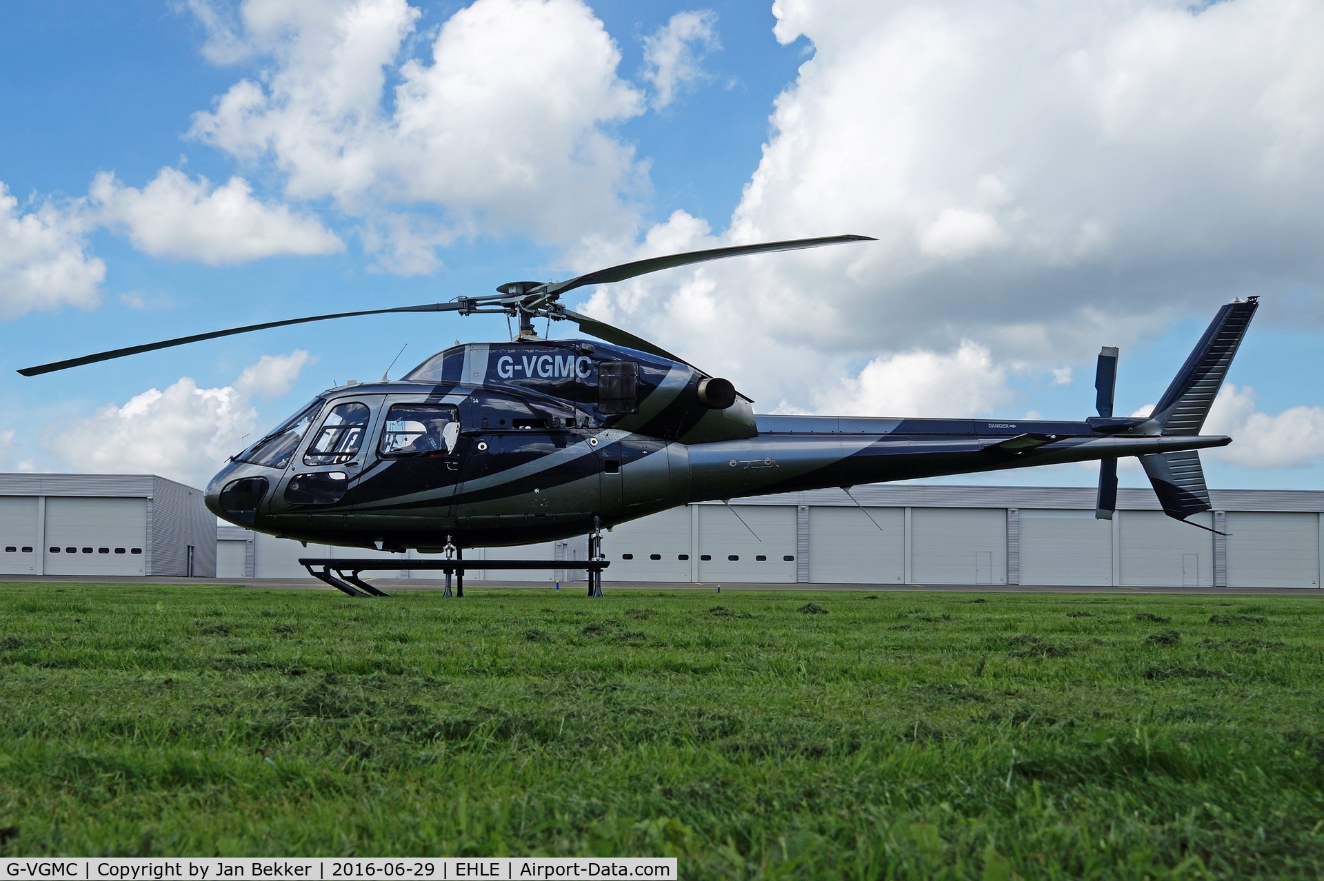 G-VGMC, 2001 Eurocopter AS-355N Ecureuil 2 C/N 5693, At Lelystad Airport for shooting the film 