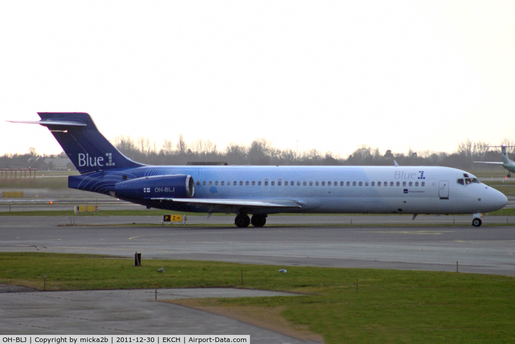 OH-BLJ, 2000 Boeing 717-23S C/N 55065, Taxiing