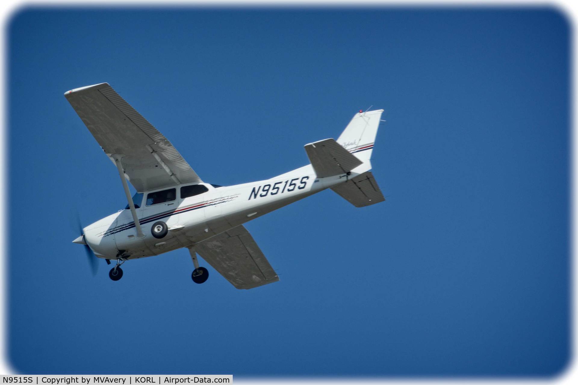 N9515S, 1998 Cessna 172R C/N 17280398, Photo taken from Col Joe Kissinger Park Feb 2015