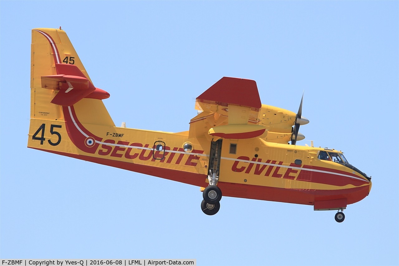 F-ZBMF, Canadair CL-215-6B11 CL-415 C/N 2045, Canadair CL-415, Short approach Rwy 32R, Marseille-Provence Airport (LFML-MRS)