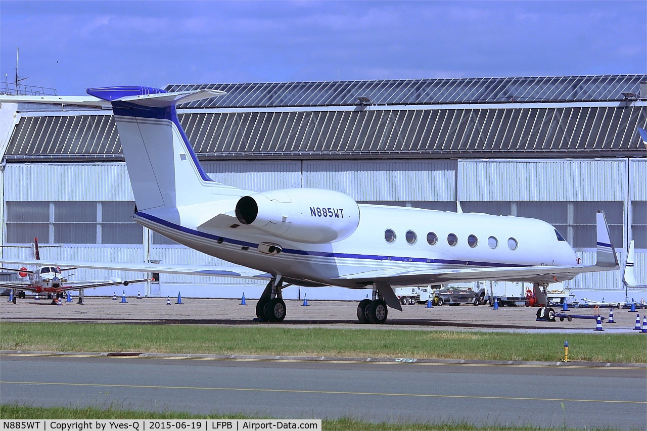 N885WT, 2009 Gulfstream Aerospace GV-SP (G550) C/N 5237, Gulfstream Aerospace GV-SP (G550), Parking area, Paris-Le Bourget (LFPB-LBG)