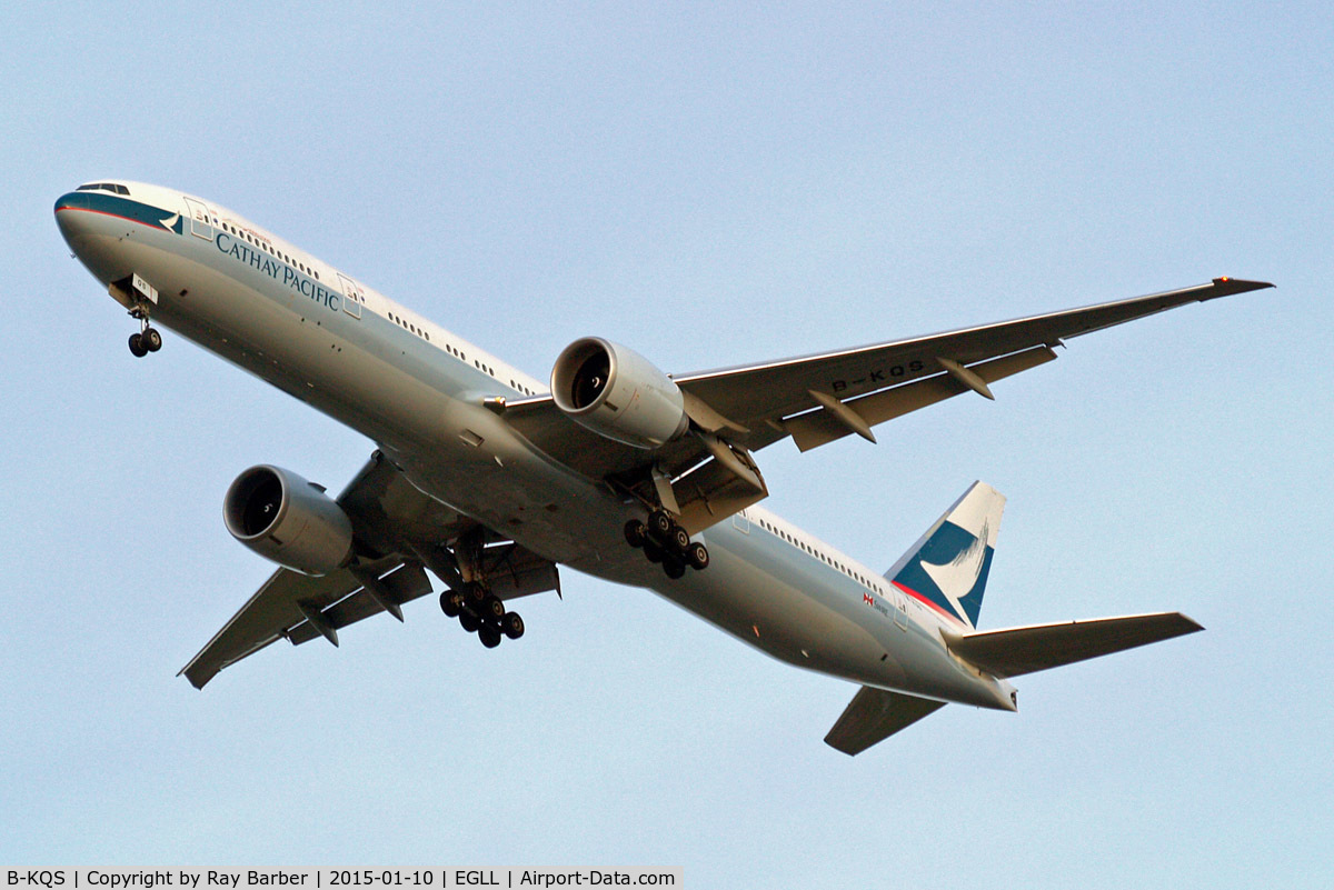 B-KQS, 2014 Boeing 777-367/ER C/N 42144, Boeing 777-367ER [42144] (Cathay Pacific Airways) Home~G 10/01/2015. On approach 27R.