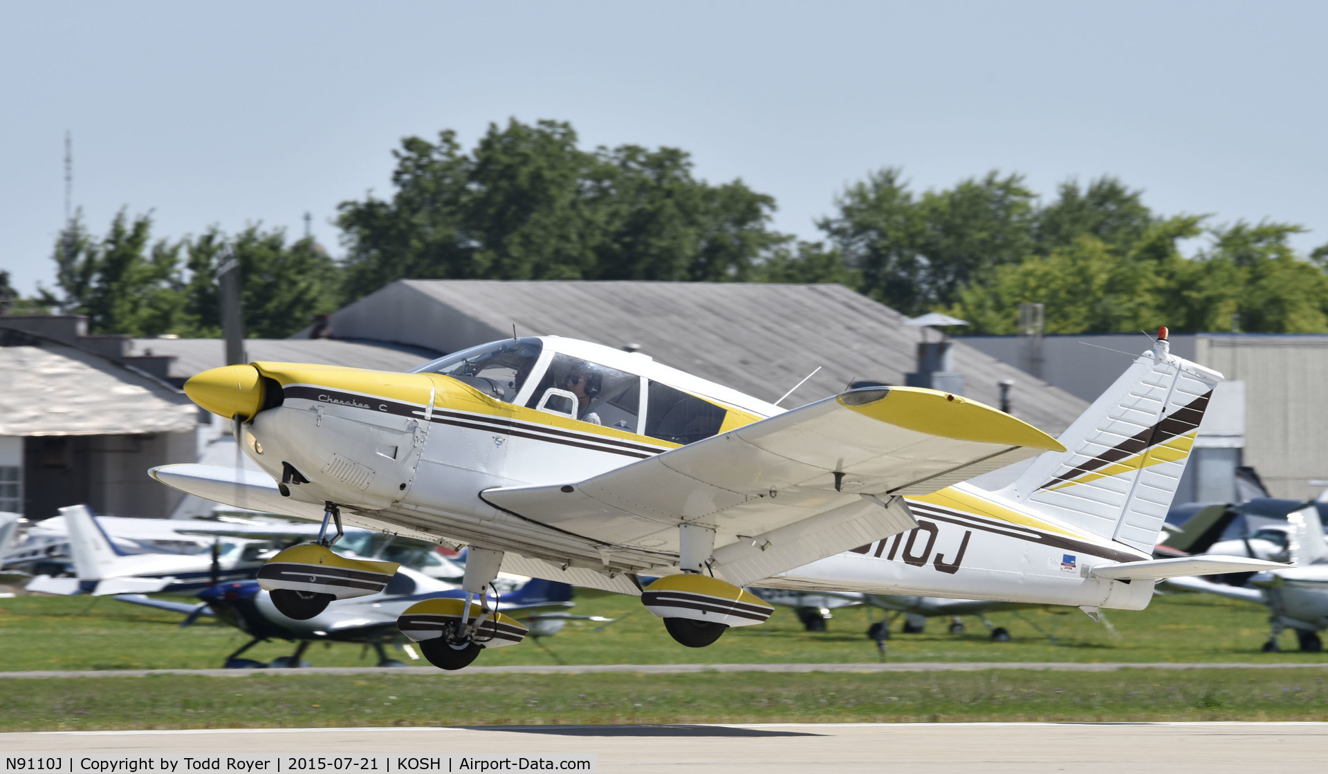 N9110J, 1966 Piper PA-28-180 Cherokee C/N 28-3152, Airventure 2015