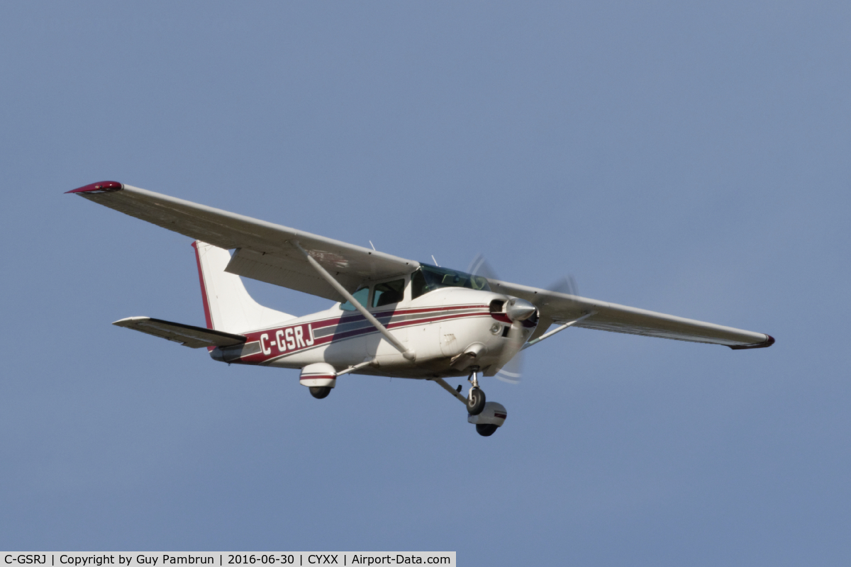 C-GSRJ, 1972 Cessna 182P Skylane C/N 18260839, Landing