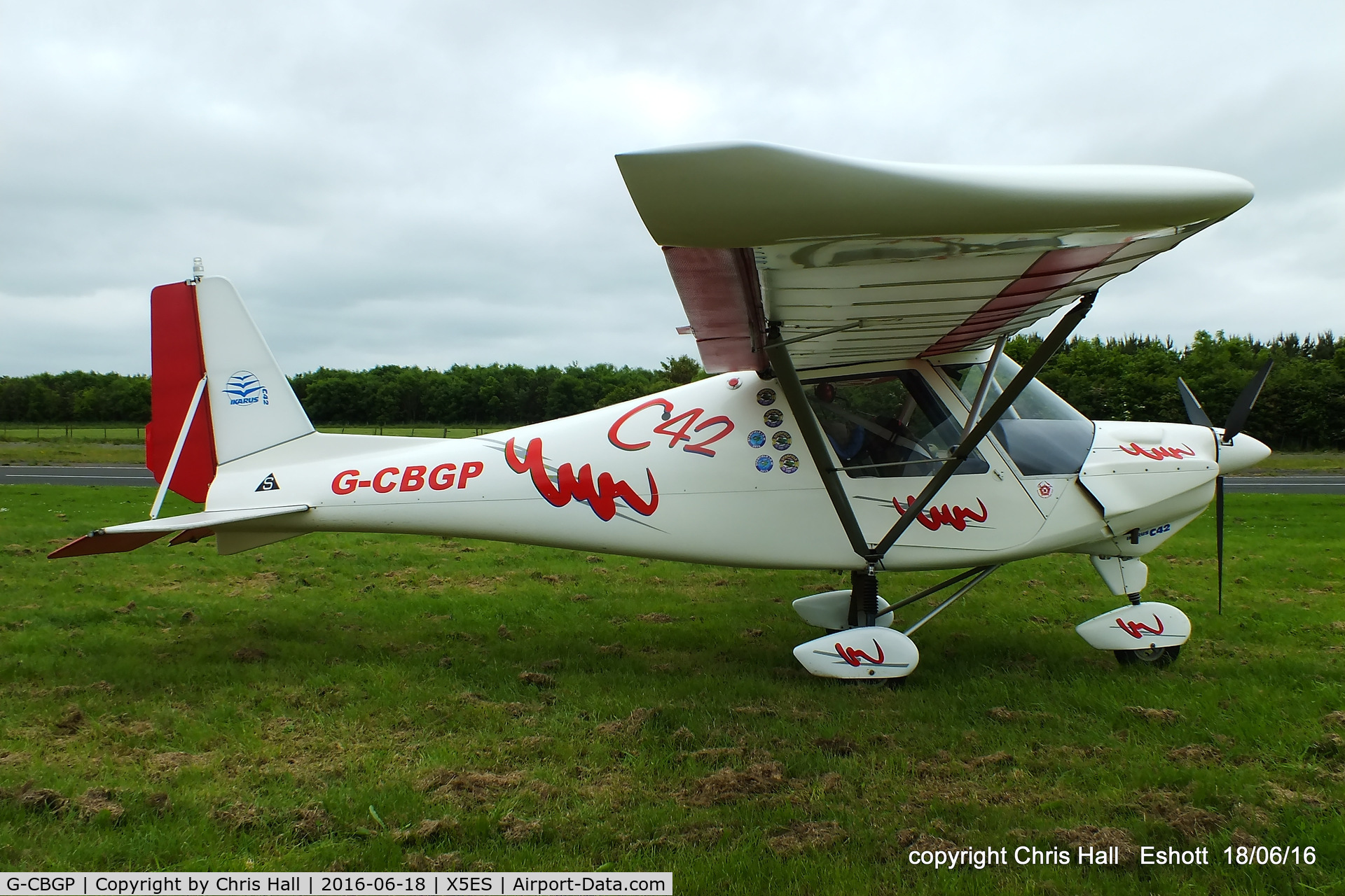 G-CBGP, 2001 Comco Ikarus C42 FB UK C/N PFA 322-13741, at the Great North Fly in. Eshott