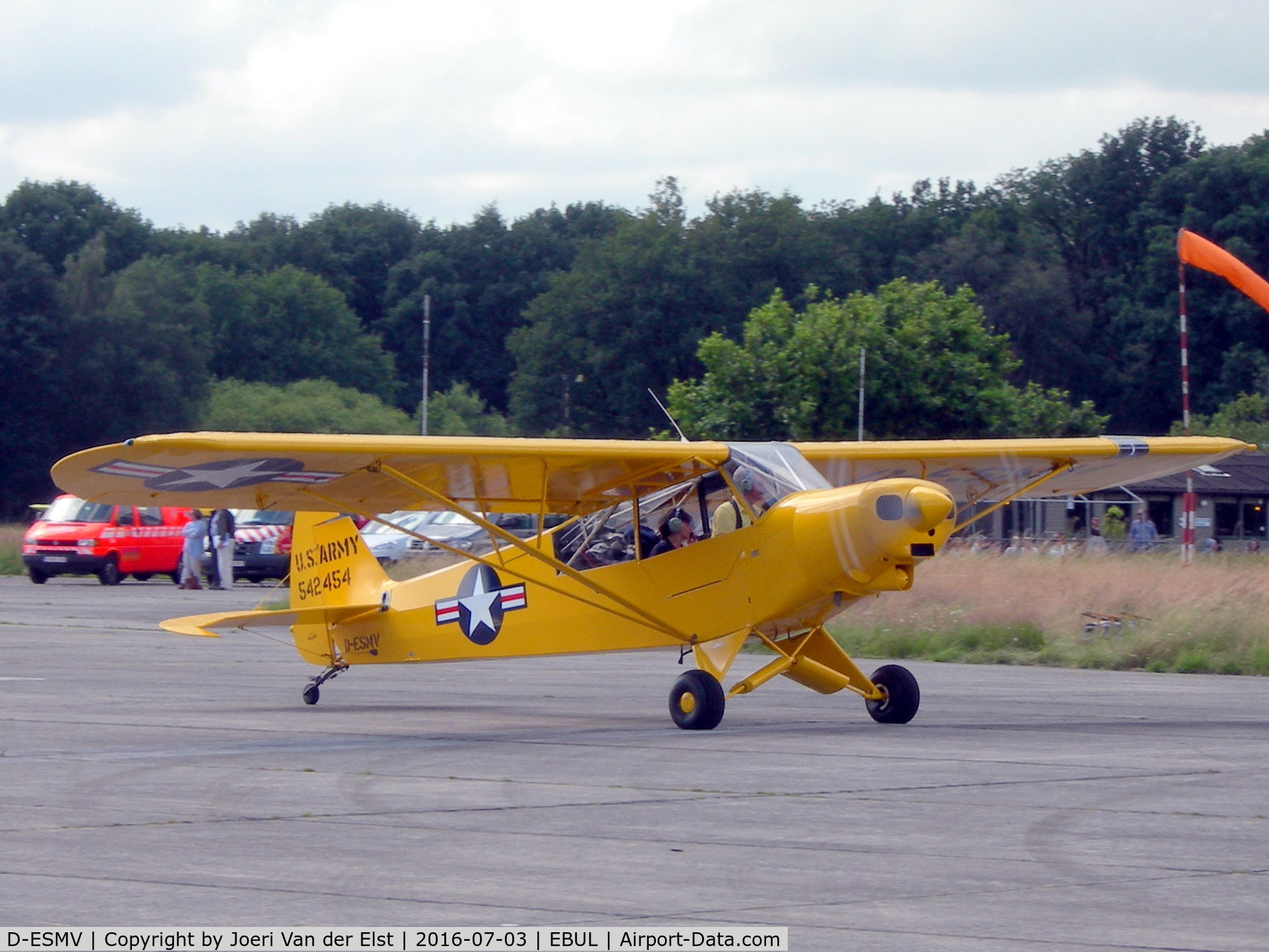 D-ESMV, 1954 Piper L-21B Super Cub (PA-18-135) C/N 18-3854, Ursel Avia 2016