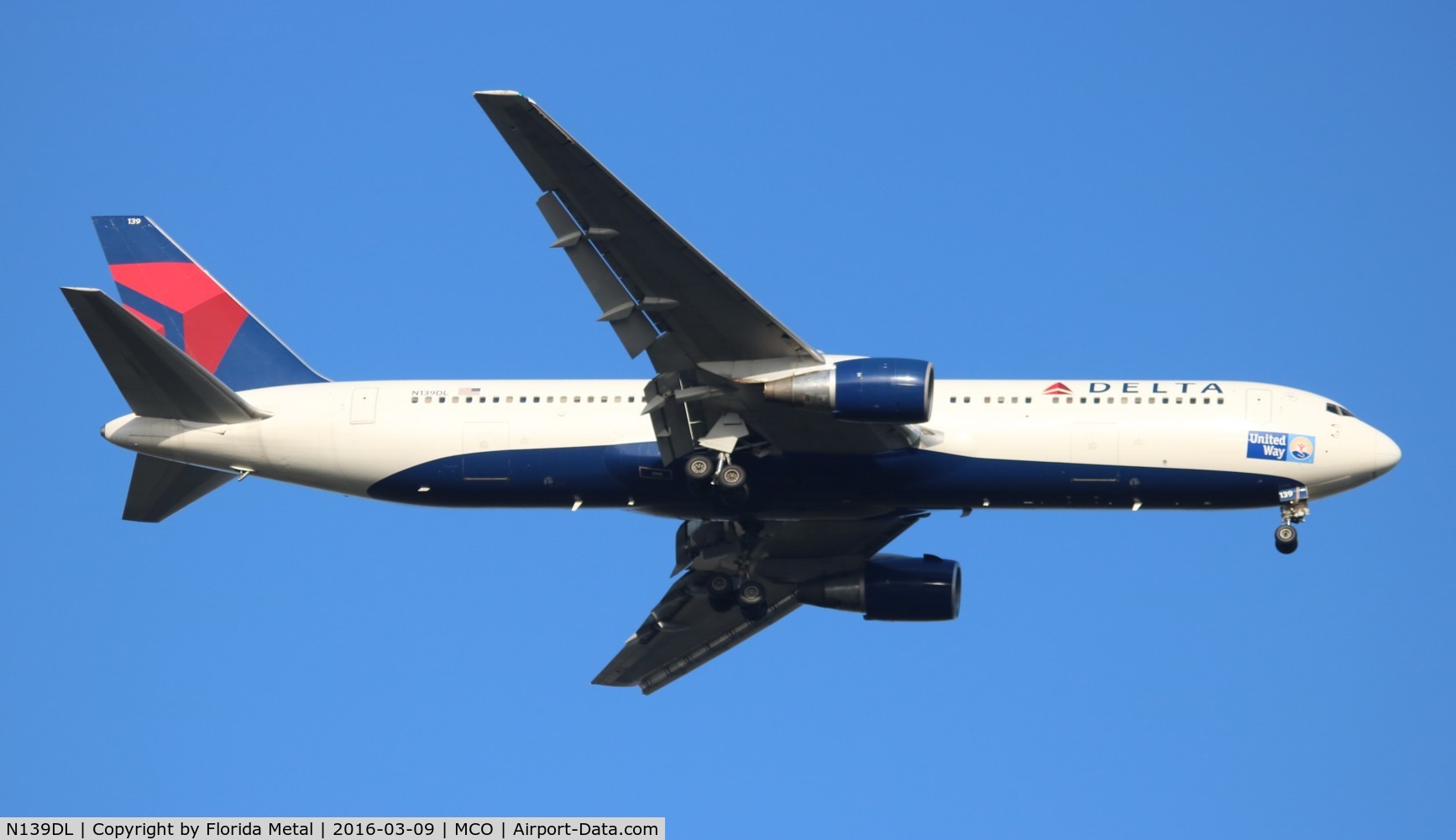 N139DL, 1992 Boeing 767-332 C/N 25984, Delta