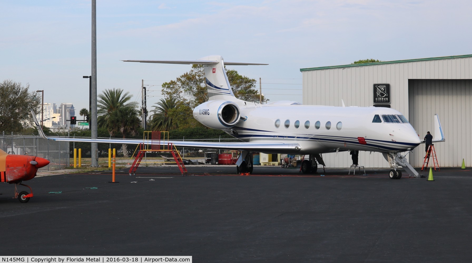 N145MG, 2003 Gulfstream Aerospace GV-SP (G550) C/N 5004, Gulfstream 550