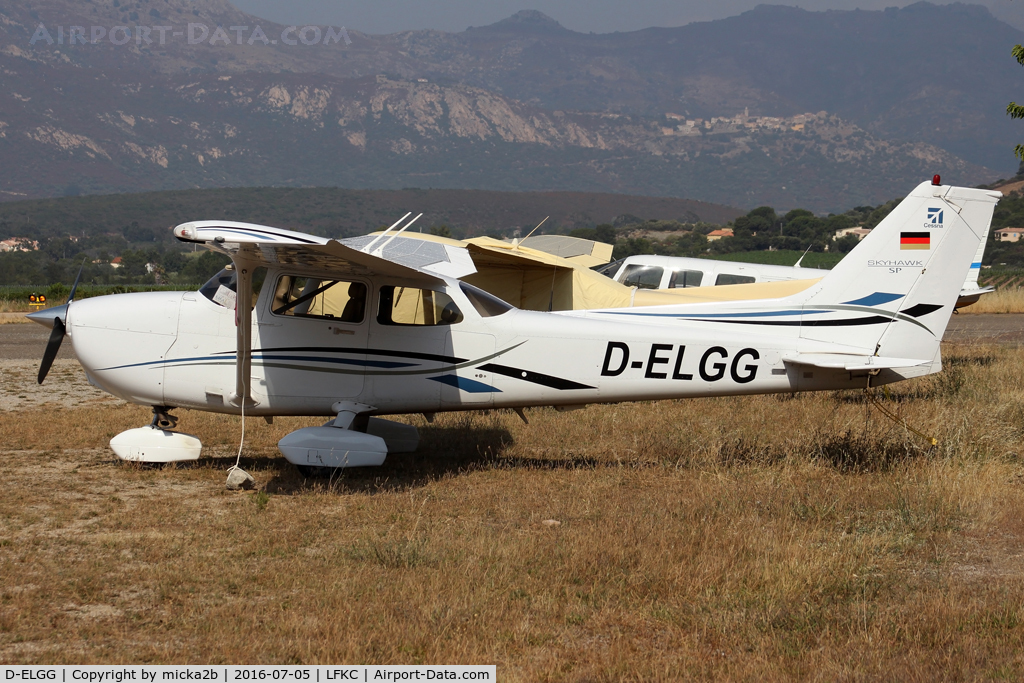 D-ELGG, 2006 Cessna 172SP Skyhawk C/N 172S10218, Parked
