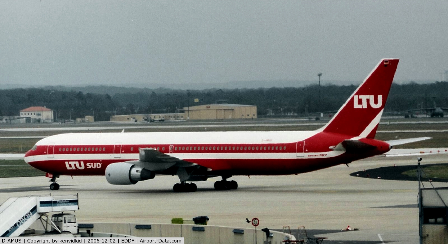 D-AMUS, 1989 Boeing 767-3G5 C/N 24258, LTU sud