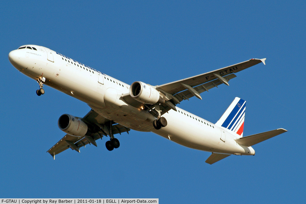 F-GTAU, 2009 Airbus A321-212 C/N 3814, Airbus A321-211 [3814] (Air France) Home~G 18/01/2011. On approach 27R.