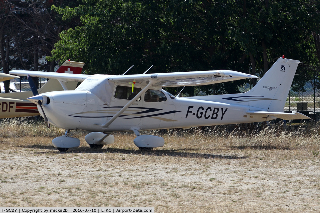 F-GCBY, Cessna 172S SP C/N 172S10627, Parked