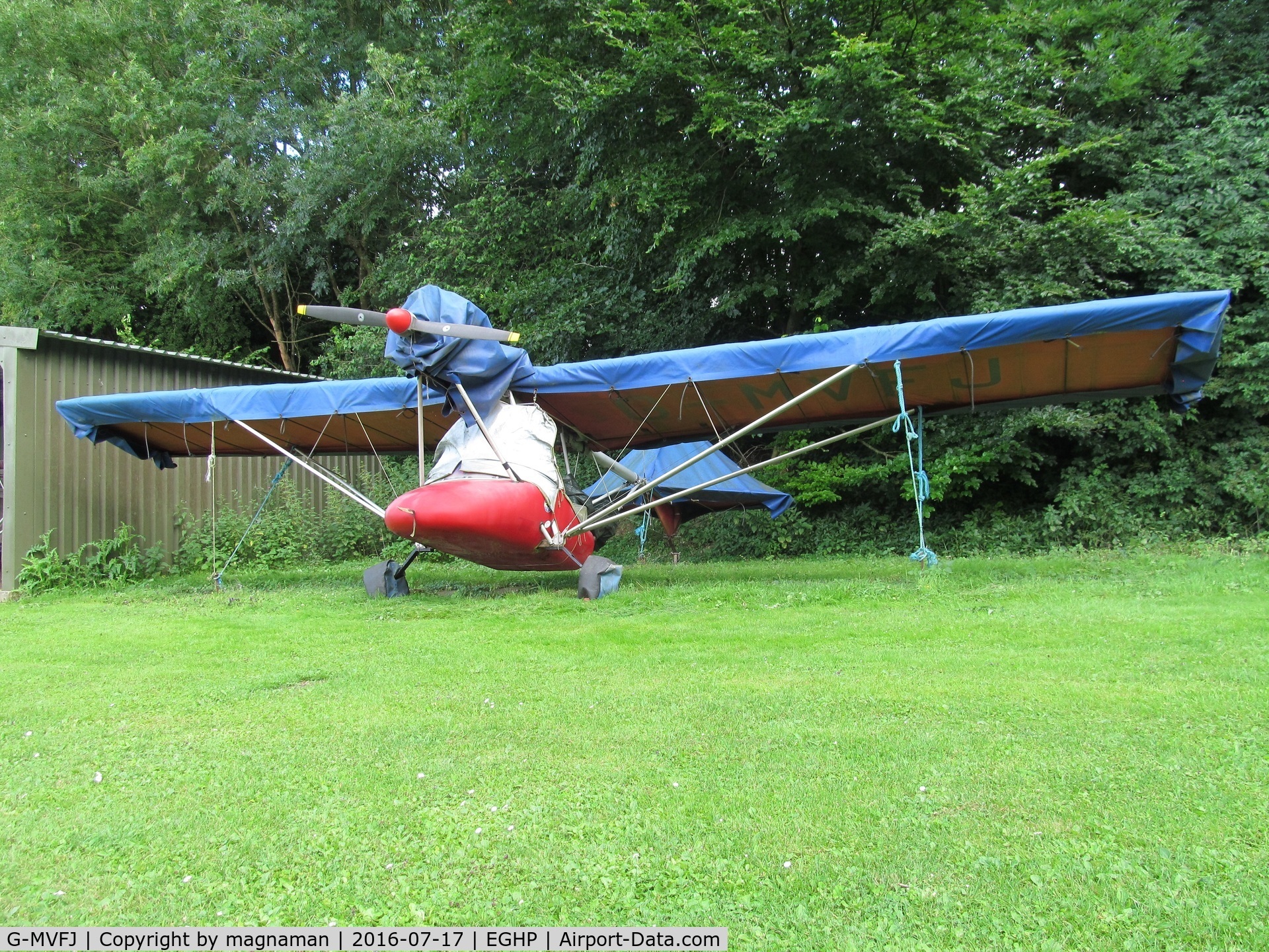 G-MVFJ, 1988 Thruster TST MK1 C/N 8088-TST-092, these used to be rampant at popham - not many now!