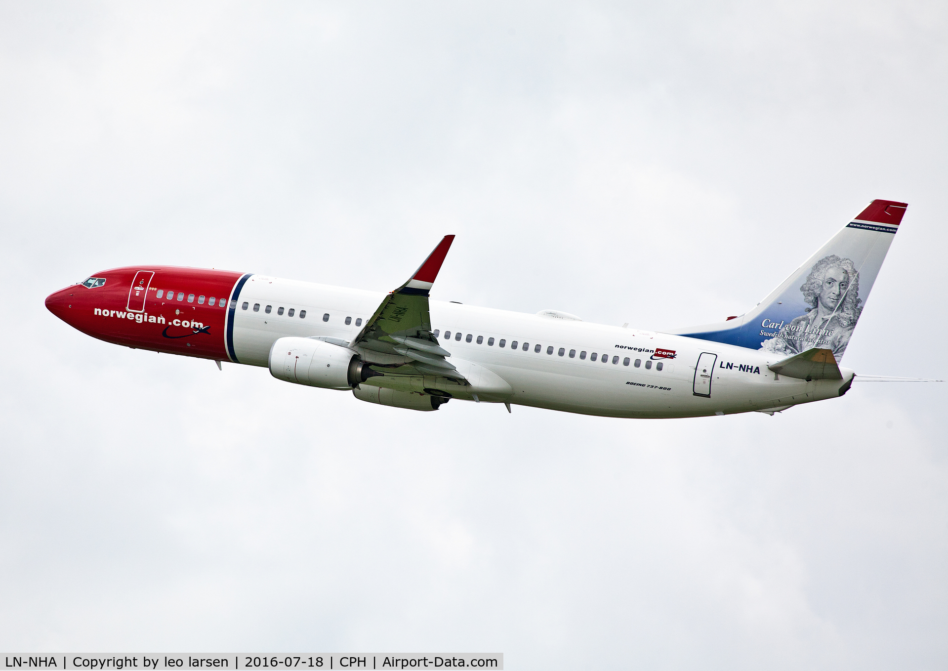 LN-NHA, 2014 Boeing 737-8JP C/N 41129, Copenhagen 18.7.16 with Carl von Linne`,swidish
scientist.on tail.