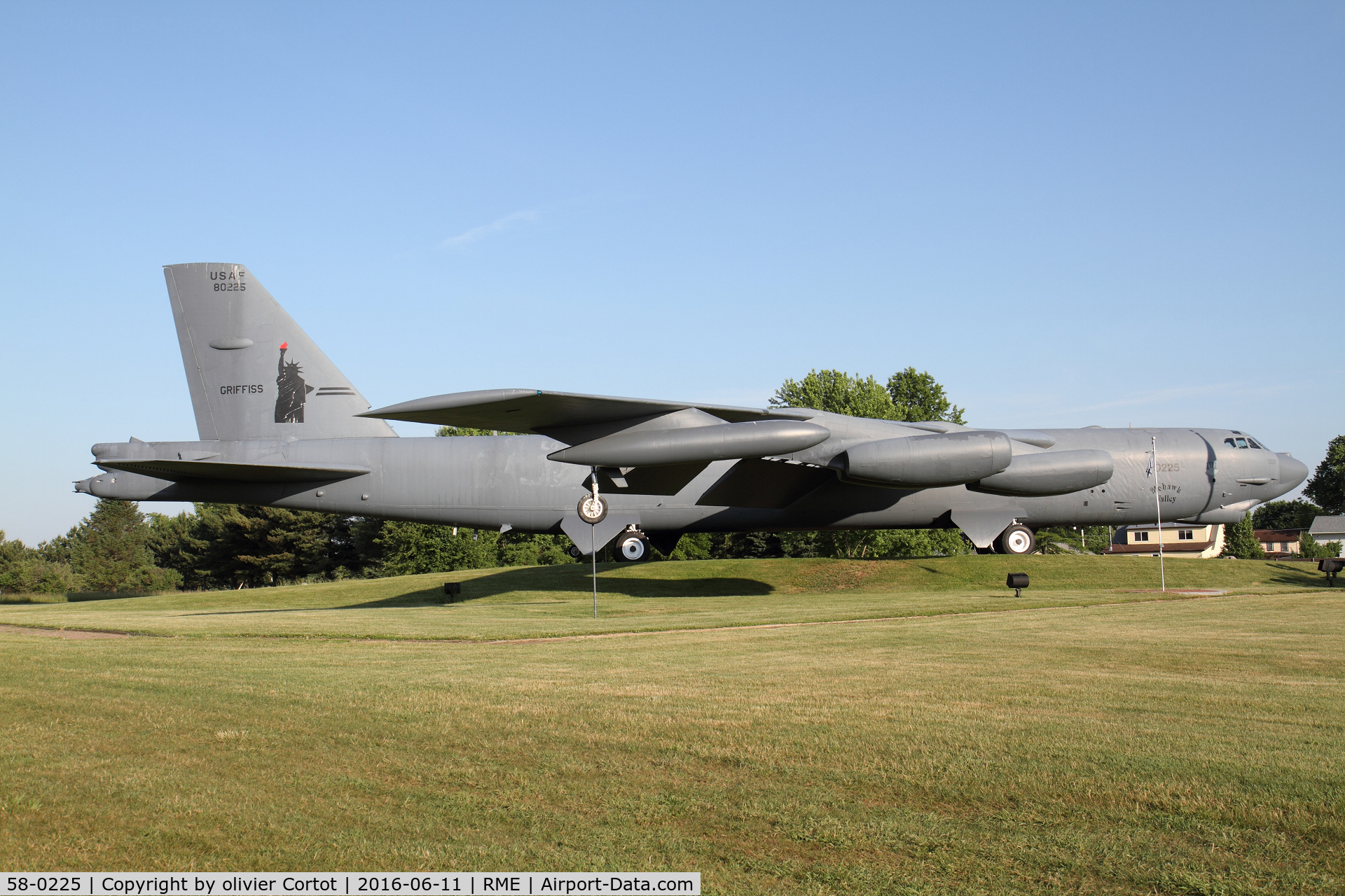 58-0225, 1958 Boeing B-52G Stratofortress C/N 464293, nice display at rome