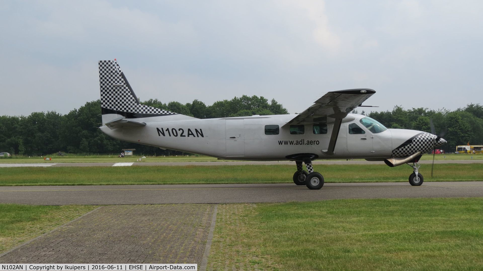 N102AN, 2001 Cessna 208B Super Cargomaster C/N 208B0906, This Cessna Caravan is to be used for the Eerste Nederlandse Parachute Club at Seppe