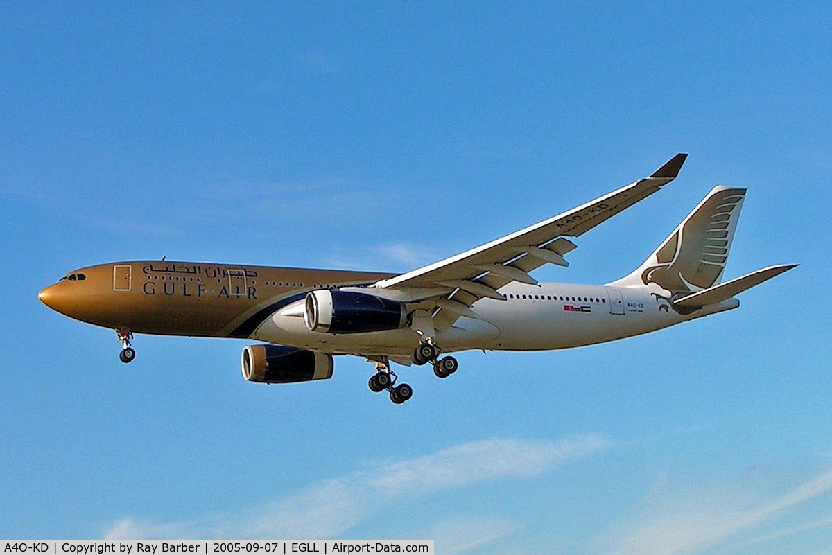 A4O-KD, 1999 Airbus A330-243 C/N 287, Airbus A330-243 [287] (Gulf Air) Heathrow~G 07/09/2005. On finals 27L.