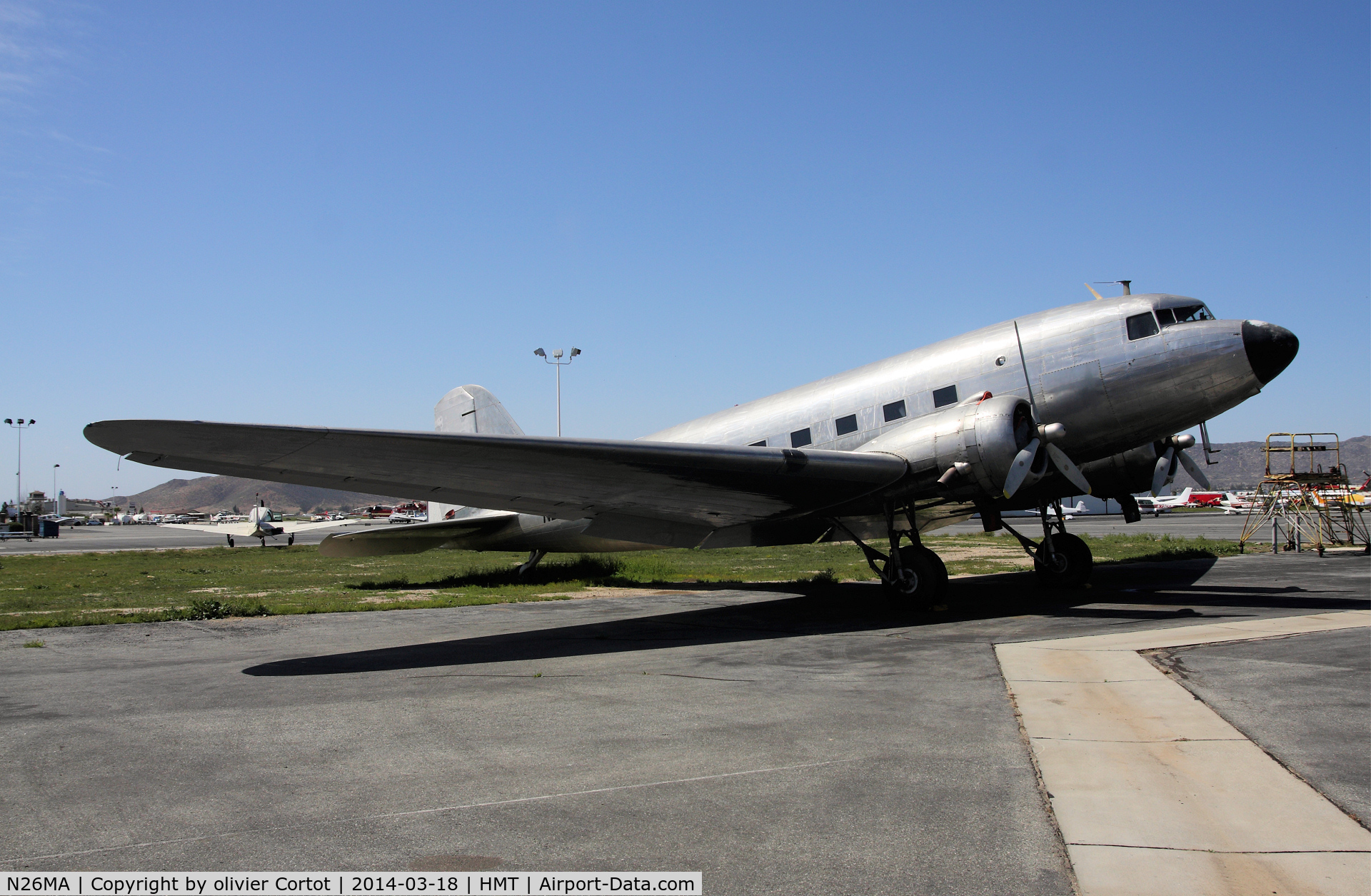 N26MA, 1939 Douglas DC-3-G102A C/N 2169, Hemett, 2014