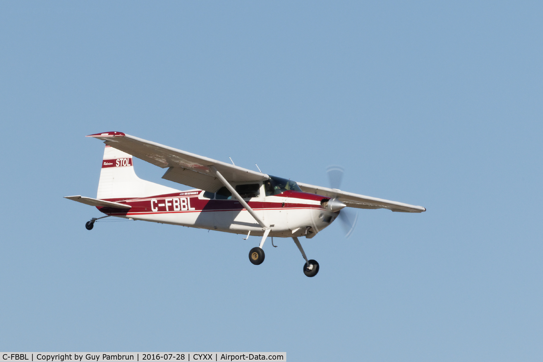 C-FBBL, 1973 Cessna A185F Skywagon 185 C/N 18502127, Landing