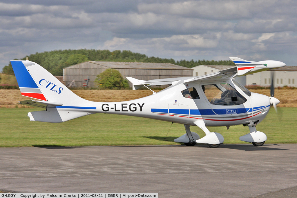 G-LEGY, 2008 Flight Design CTLS C/N F-08-09-13, Flight Design CTLS at The Real Aeroplane Company's Summer Fly-In, Breighton Airfield, August 2011.