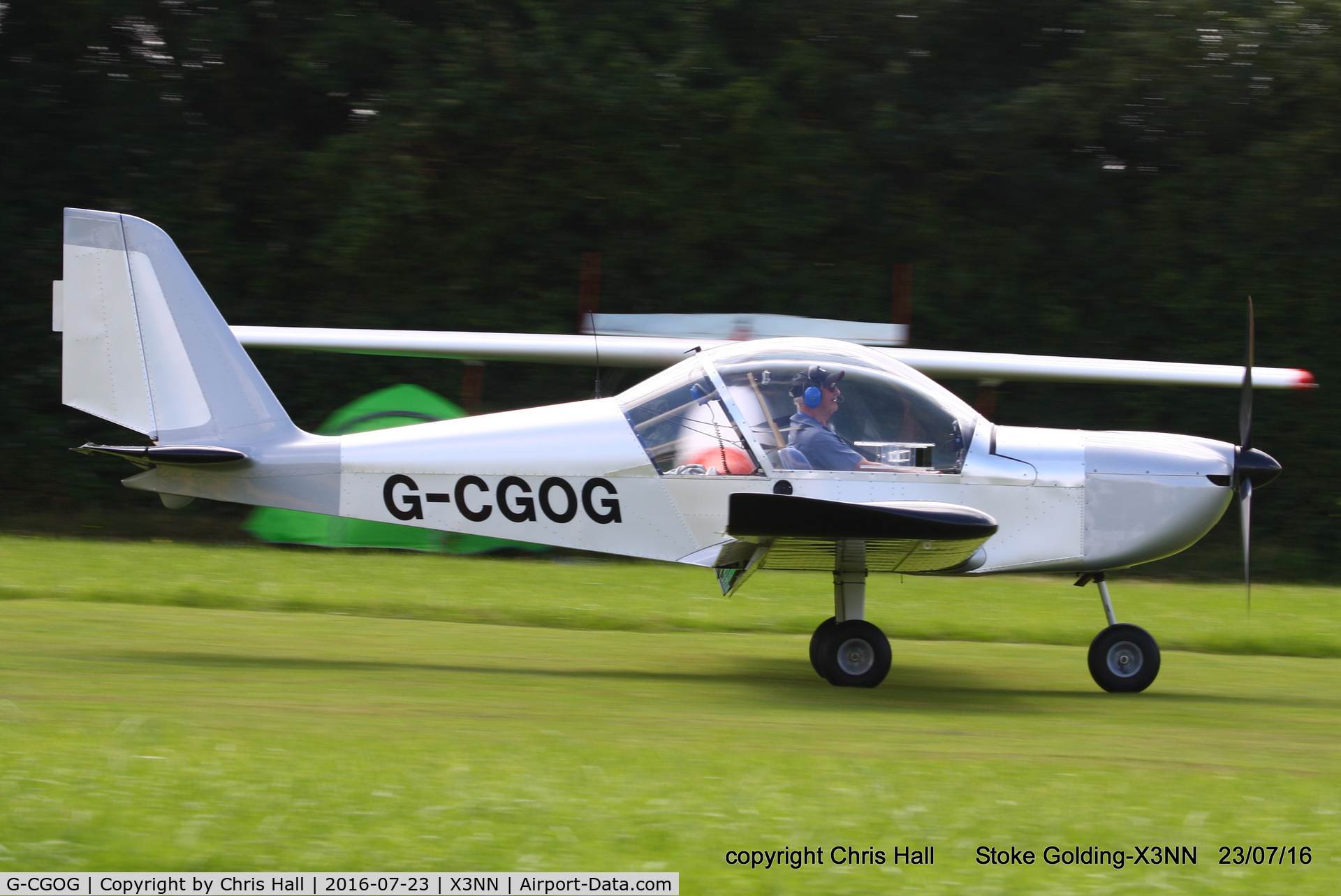 G-CGOG, 2010 Aerotechnik EV-97A Eurostar C/N LAA 315A-14980, Stoke Golding Stakeout 2016